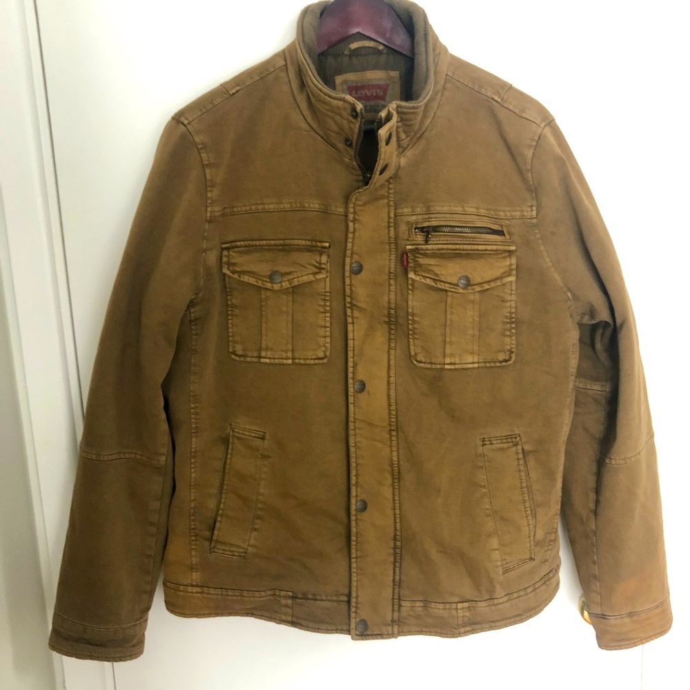 Levi’s Tan Cotton Jacket in size Medium